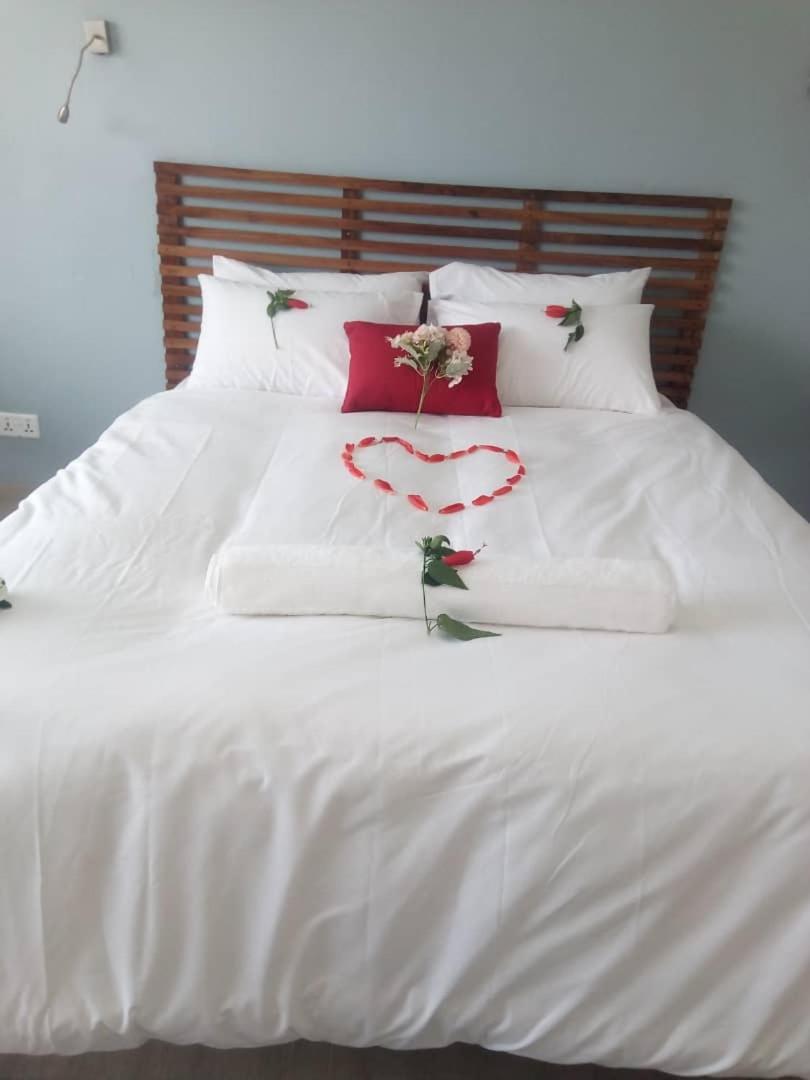 Chaya Accommodation B&B And Self Catering Mzuzu Ngoại thất bức ảnh