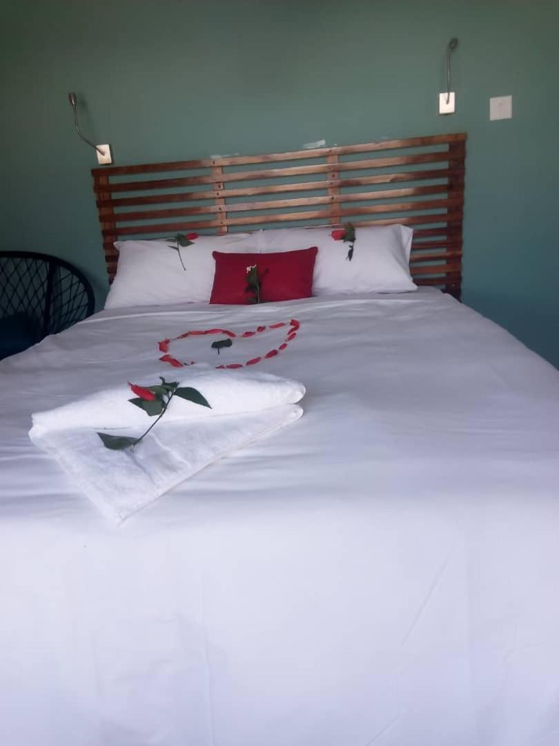 Chaya Accommodation B&B And Self Catering Mzuzu Ngoại thất bức ảnh