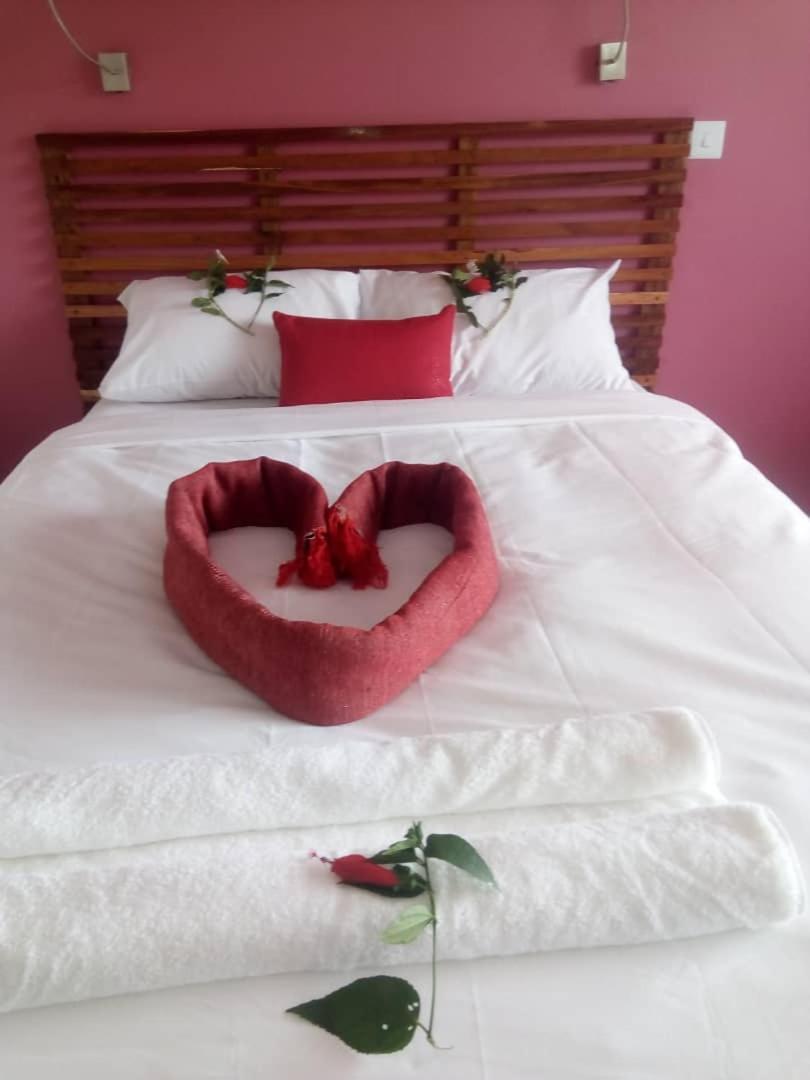 Chaya Accommodation B&B And Self Catering Mzuzu Ngoại thất bức ảnh